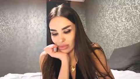 Lady online show from 05-04-26, 06:48