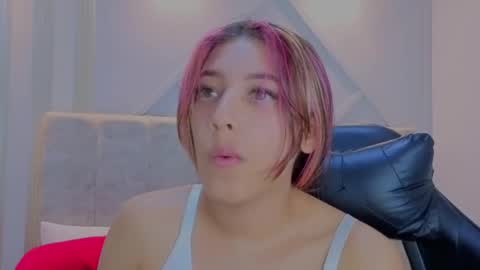 nami_sweet_ online show from 10-12-25, 02:16