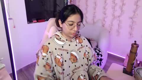 nami_usagi online show from 01-15-26, 12:32