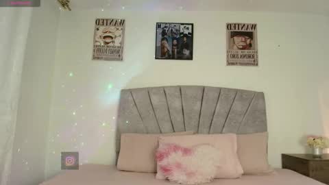 Snapshot of namithompson chatting on 03-10-26, 11:21 NamiThompson online show from 03-10-26, 11:21