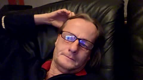 Snapshot of namorreyeb chatting on 10-26-25, 07:53 namorreyeb online show from 10-26-25, 07:53