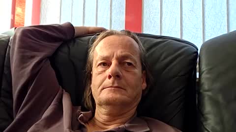 Snapshot of namorreyeb chatting on 11-27-25, 09:55 namorreyeb online show from 11-27-25, 09:55