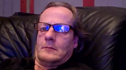 Snapshot of namorreyeb chatting on 12-20-25, 06:48 namorreyeb online show from 12-20-25, 06:48