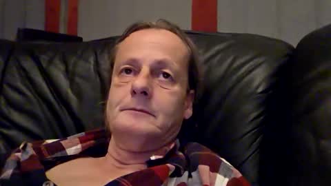 Snapshot of namorreyeb chatting on 03-15-26, 06:14 namorreyeb online show from 03-15-26, 06:14