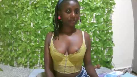 Snapshot of nana2095 chatting on 01-15-26, 05:05 nana2095 online show from 01-15-26, 05:05