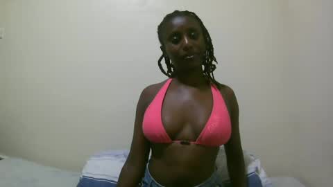 Snapshot of nana2095 chatting on 06-30-26, 11:28 nana2095 online show from 06-30-26, 11:28