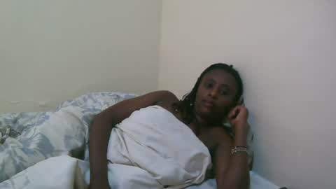 Snapshot of nana2095 chatting on 08-01-26, 10:03 nana2095 online show from 08-01-26, 10:03