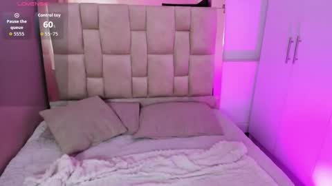 Nana online show from 02-22-26, 03:18