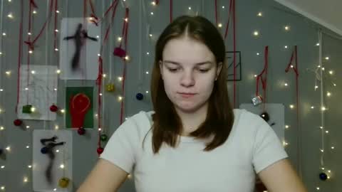 Nana online show from 11-19-25, 09:09