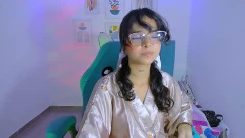 nanami_owo online show from 10-06-25, 01:47