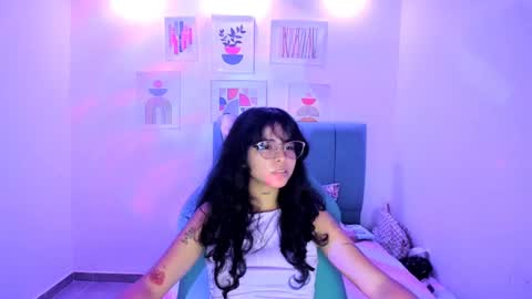 nanami_owo online show from 10-11-25, 06:23