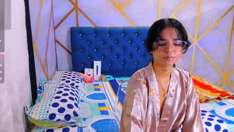 nanami_owo online show from 10-17-25, 05:21