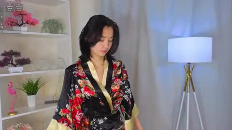 Miya online show from 09-18-25, 03:58