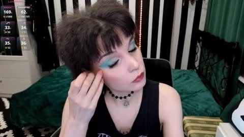 Nancy online show from 12-17-25, 02:50