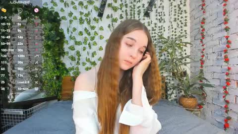 Luna online show from 02-10-25, 08:09