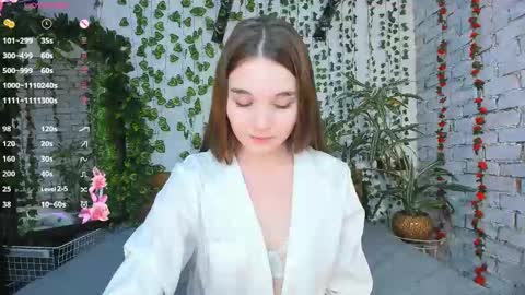 Luna online show from 02-24-25, 09:32