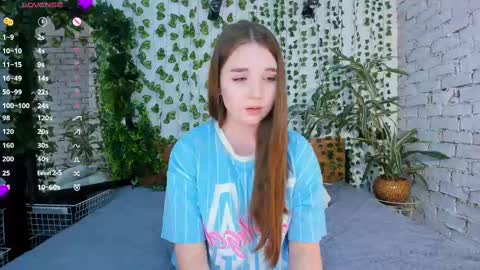 Luna online show from 02-28-25, 09:25