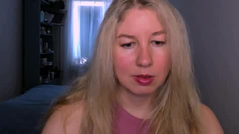 Nancy online show from 05-22-26, 06:42