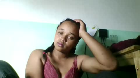 nandrianina416143 online show from 03-10-26, 07:13