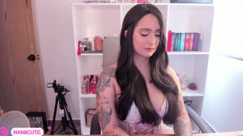 ELLA online show from 12-24-24, 07:33