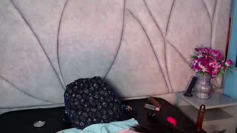 nany_pretty online show from 12-15-24, 05:02