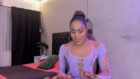 Snapshot of naomi__blair chatting on 07-26-26, 03:14 Naomi Blair online show from 07-26-26, 03:14