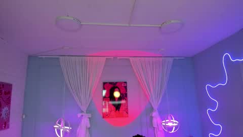 Naomi online show from 02-16-26, 07:32