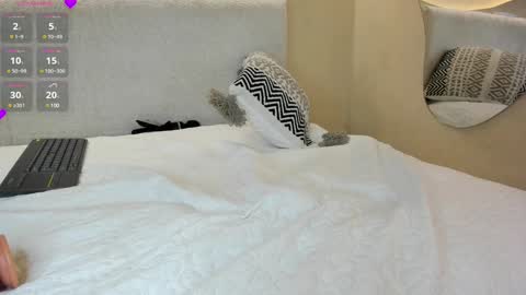 Naomi  online show from 12-18-24, 10:24