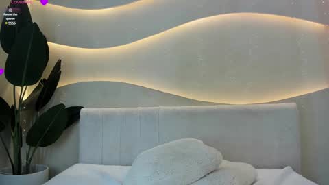 Naomi  online show from 12-29-24, 01:24