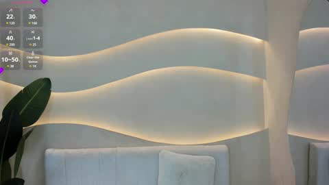 Naomi  online show from 01-06-25, 07:24