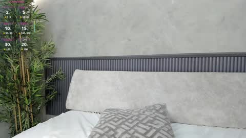 Naomi  online show from 01-17-25, 01:25