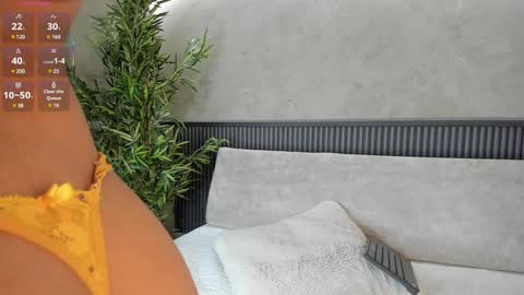 Naomi  online show from 02-05-25, 07:53