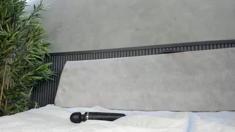 Naomi  online show from 02-27-25, 10:31