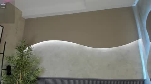 Naomi  online show from 09-21-25, 07:26