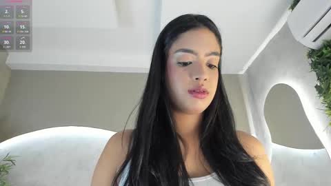 Naomi  online show from 09-28-25, 07:41