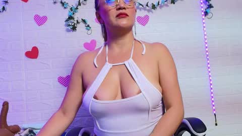 Naomi online show from 10-08-25, 10:35