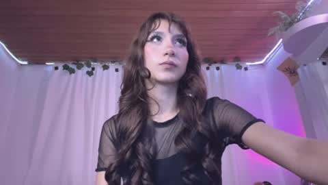 Snapshot of naomi_gyal chatting on 07-11-26, 12:30 Naomi online show from 07-11-26, 12:30