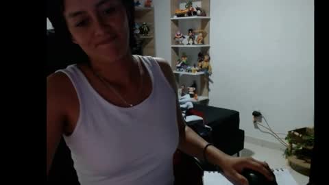 Lucy online show from 04-08-26, 01:16