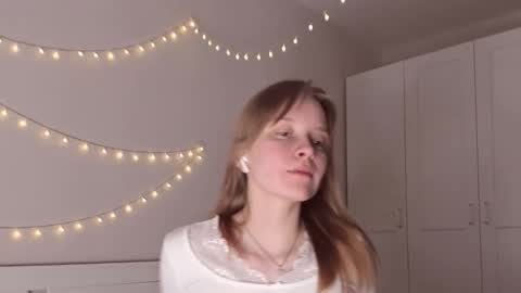 Naomi online show from 03-06-26, 09:33