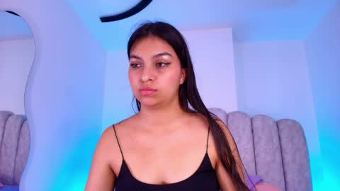 naomi online show from 04-17-26, 11:46