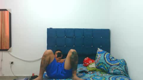 Mia online show from 03-02-26, 11:00