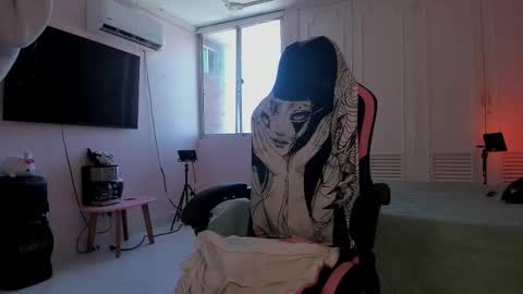 Heidy  online show from 01-09-26, 07:48