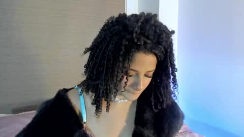 naomidawson online show from 10-22-25, 11:04