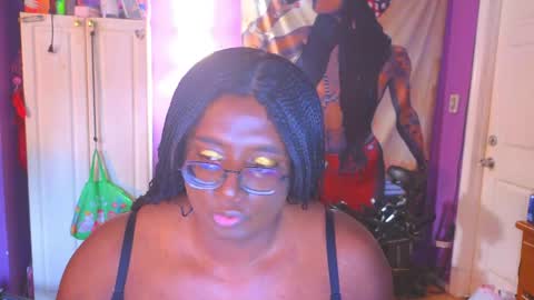 Naomi online show from 05-28-26, 07:00