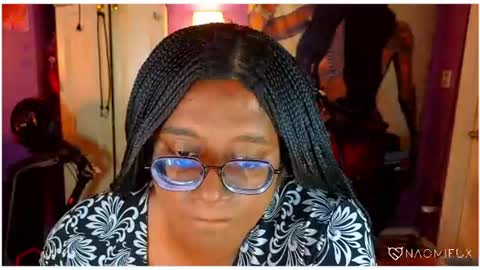 Naomi online show from 06-11-26, 07:12