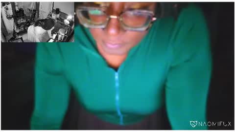 Snapshot of naomifux chatting on 07-21-26, 05:43 Naomi online show from 07-21-26, 05:43