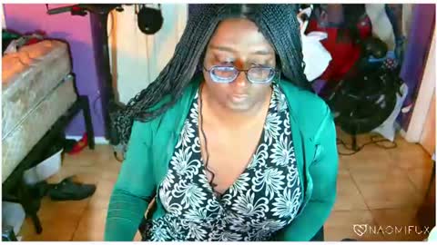 Snapshot of naomifux chatting on 08-07-26, 02:13 Naomi online show from 08-07-26, 02:13