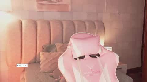Snapshot of naomigray__ chatting on 07-20-26, 05:59 Naomi-Gray online show from 07-20-26, 05:59