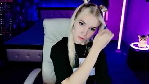 naomihita online show from 11-02-25, 03:58