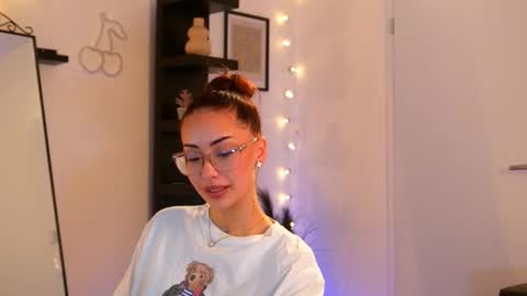 naomii_20 online show from 11-07-25, 03:12
